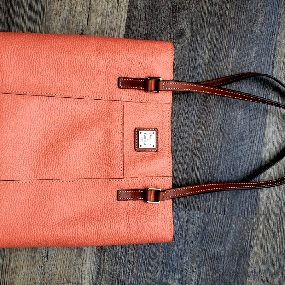 Dooney & Bourke Medium Tote